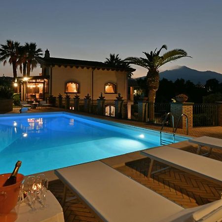 Villa Biddizza Ачиреале Екстер'єр фото